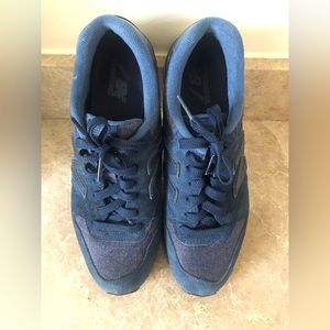 New Balance- Women’s Sneaker Size 9